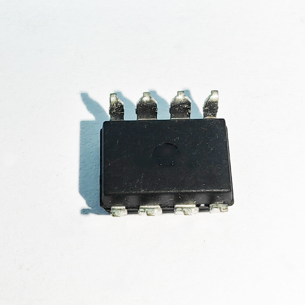6pcs/Lot A3020V Package:SO