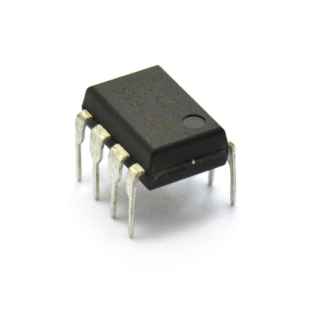 3pcs/Lot 5M0165R FAI DIP8 IC New