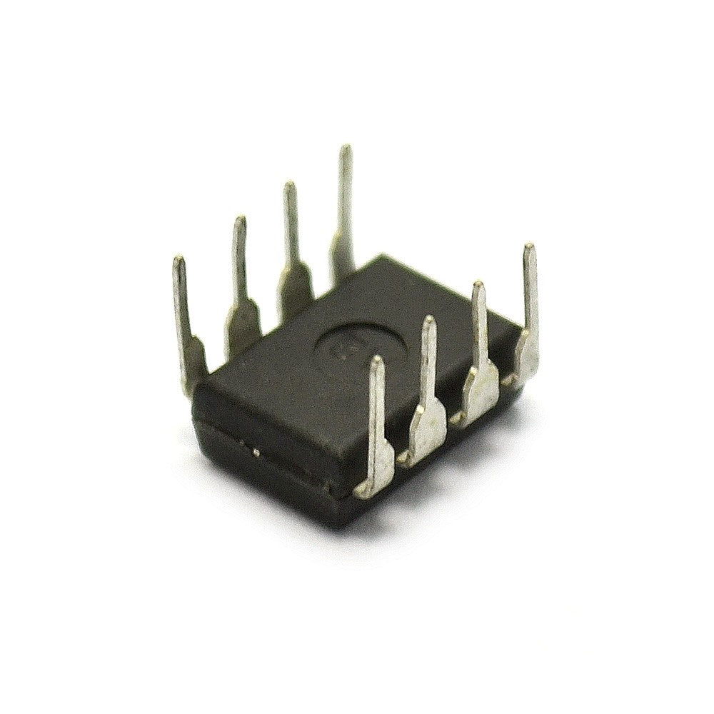 3pcs/Lot 5M0165R FAI DIP8 IC New